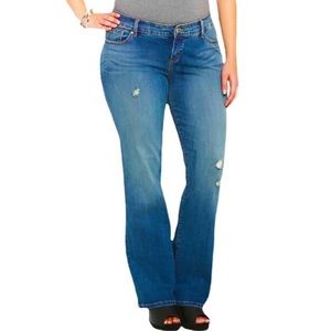 Torrid relaxed bootcut jeans size 26